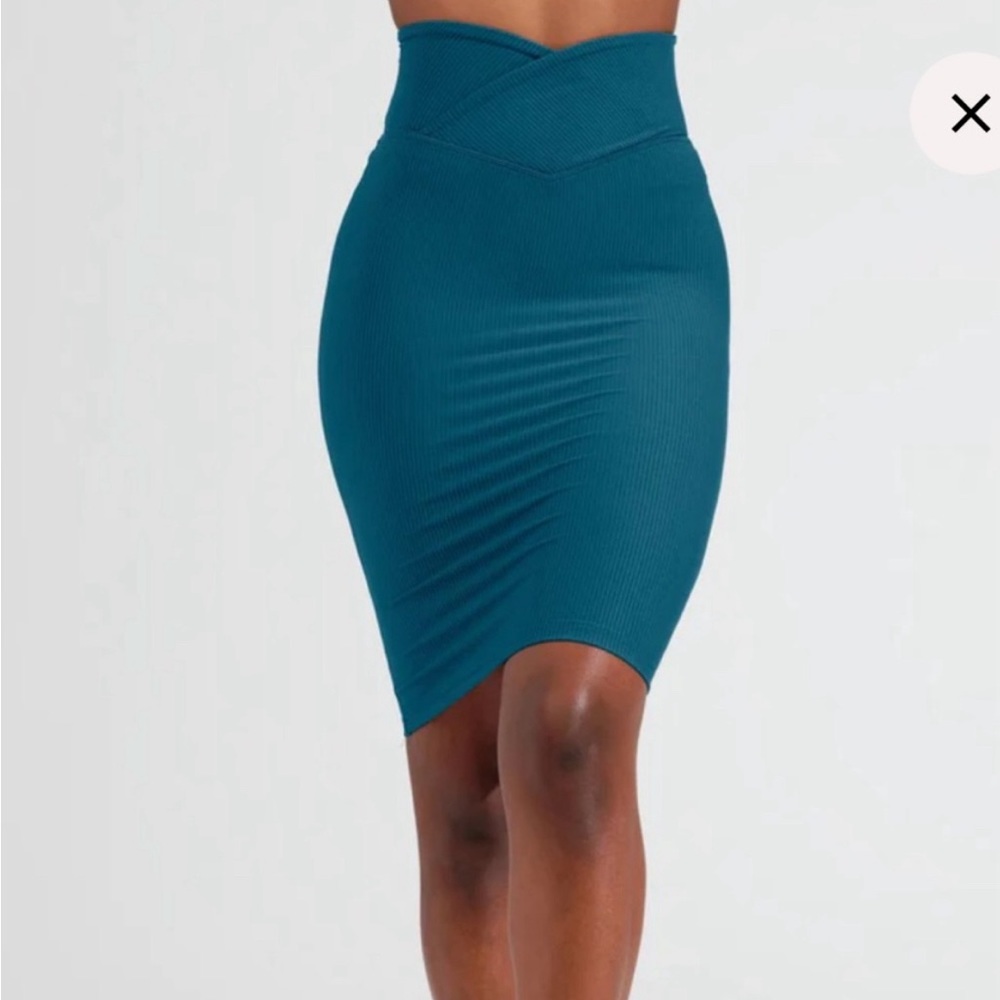 Buffbunny Secrets in the Sand Sphynx Ribbed Skirt